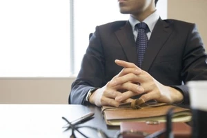 Suy nghĩ lại trước khi nóng giận với nhân viên