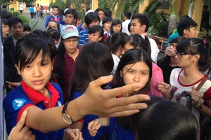 Thủ khoa Trường ĐH Bách Khoa TP.HCM chủ yếu học qua mạng