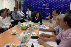  Bộ trưởng y tế đi kiểm tra hành nghề y tư nhân tại TP.HCM