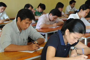 Bộ Công Thương chính thức lên tiếng vụ thi tuyển công chức