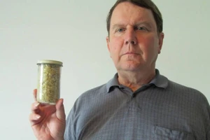 Kỳ quặc người đàn ông 36 năm tích trữ móng tay