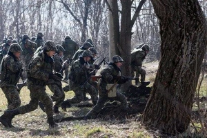 Ukraine lại cáo buộc Nga đưa quân vượt biên giới