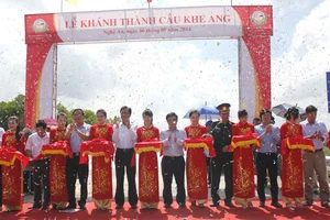 Khánh thành cầu Khe Ang, nơi từng xảy ra lũ cuốn ô tô làm 5 người chết