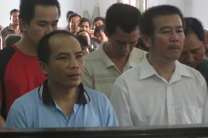 Nhóm giả đại gia lừa mua bán nhà, đất bị đề nghị từ 112 đến 123 năm tù