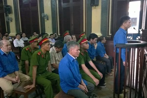 'Ba bị cáo đều tha hóa, biến chất nên đề nghị án tử'