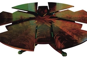 Cùng ngắm chiếc bàn ăn "ma thuật"