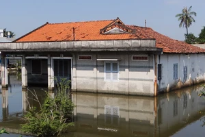Hi hữu: Nhà ở Sài Gòn ngập úng suốt 6 năm