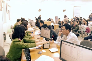 Hà Nội: Ngày đầu cấp căn cước công dân