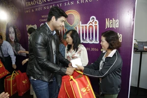 Chồng Cô dâu tám tuổi không chiều lòng mẹ khi chọn vợ