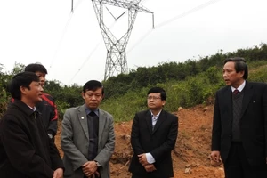 Bí thư tỉnh Quảng Bình đi thực tế kiểm tra nạn trộm diệp thạch sét