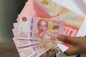 Việc bán tiền lưu niệm sẽ kéo dài trong nhiều tuần