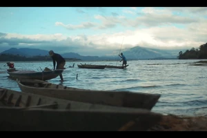 Việt Nam rực rỡ qua clip 90s của du khách nước ngoài