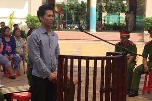 Án mạng từ chuyện chụp ảnh vợ bạn nhậu không xin phép