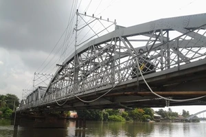 Chuyện chưa kể về cây cầu 'song sinh' với cầu Ghềnh