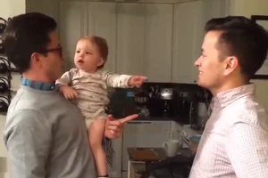 Khi bố có anh em sinh đôi