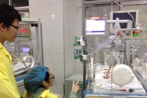 Sản phụ từ chối điều trị ung thư để cứu con đã qua đời