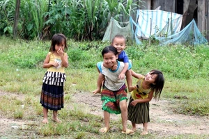 Ngôi làng H’Mông tuyệt đẹp giữa đại ngàn Tây Nguyên