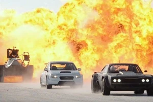 Phim bom tấn: Fast & Furious 8 tung trailer cực đỉnh