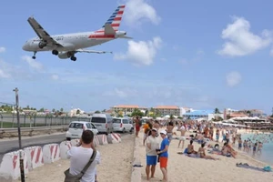 Sân bay đáng sợ nhất thế giới: Xem máy bay cũng chết