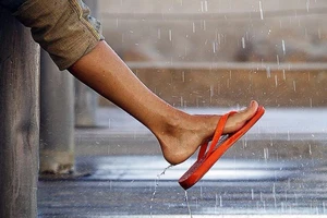 Những tác hại không ngờ của dép xỏ ngón