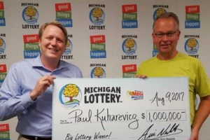 'Nếu tôi trúng số, bà ấy sẽ được nghỉ hưu'