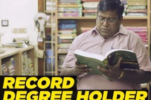 Choáng với giáo sư 30 năm có... 145 bằng