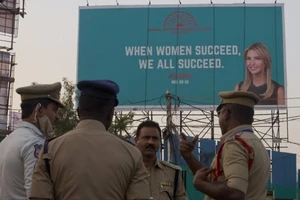 Dân Ấn Độ phát cuồng vì ái nữ Tổng thống Trump