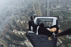 'Vua mạo hiểm' Trung Quốc tử nạn vì chụp ảnh tự sướng