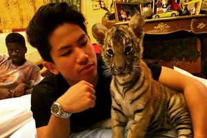 Choáng với độ xa hoa của hoàng tử 9X Brunei