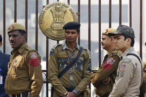 Ấn Độ đột kích cứu 200 phụ nữ khỏi nhà thổ trá hình