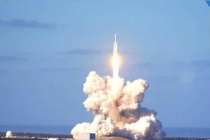 Siêu xe của Elon Musk và chuyến du hành đến sao Hỏa