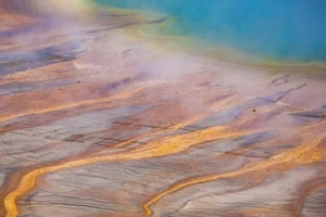 200 trận động đất gần siêu núi lửa Yellowstone