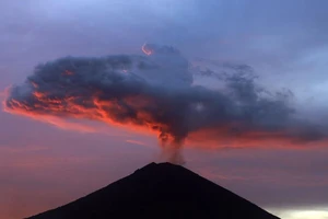 Vành đai lửa Thái Bình Dương thức giấc trở lại?