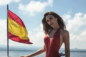 Hoa hậu hoàn vũ Tây Ban Nha là người chuyển giới