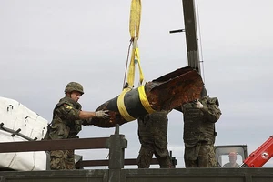 Buộc sơ tán 2.000 dân vì trục vớt bom khủng Thế chiến II