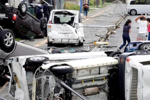 Tan hoang sau khi bão Jebi ập vào Nhật Bản