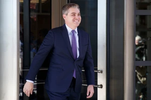 Nhà Trắng tạm khôi phục quyền tác nghiệp của nhà báo CNN