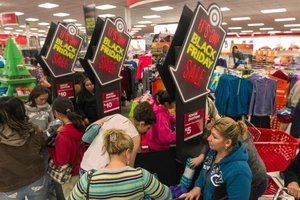 Vì sao ngày mua sắm lớn nhất năm được gọi là Black Friday?