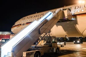 Chuyên cơ chở thủ tướng Đức dự G20 hạ cánh khẩn vì sự cố