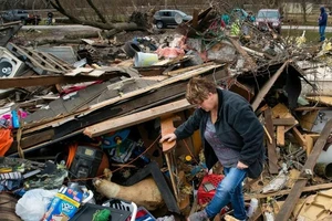 1 người chết, 30 người bị thương trong 22 trận lốc xoáy ở Mỹ