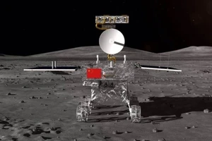 Tàu vũ trụ Trung Quốc lần đầu hạ cánh xuống vùng tối Mặt Trăng