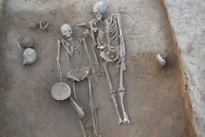 Giải mã bí ẩn ngôi mộ đôi 4.500 năm tuổi ở Ấn Độ