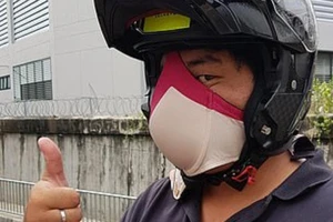 Không khí ô nhiễm, người Thái dùng 'khô mực' thay khẩu trang