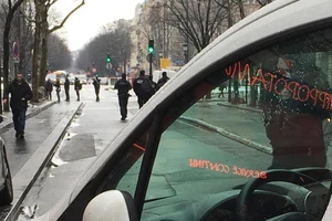 Cướp gần dinh Tổng thống Pháp, khoắng sạch 30 két tiền