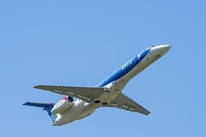 Hãng bay Anh phá sản vì giá nhiên liệu cao