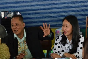 'Vua sầu riêng' treo thưởng 7,3 tỉ đồng kén rể