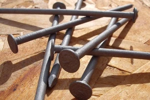 Tá hỏa phát hiện 116 cây đinh trong dạ dày bệnh nhân