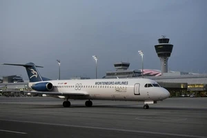 Máy bay phải hạ cánh khẩn vì phi công ngất xỉu