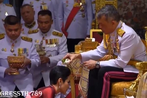Kết hôn 3 tháng, vua Thái Lan lại có thêm 'vợ lẽ'