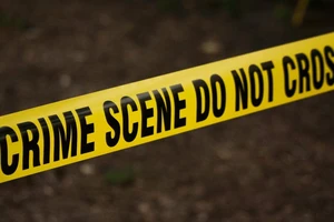 Bị bắn 16 phát đạn vẫn tự mình đi đến bệnh viện 